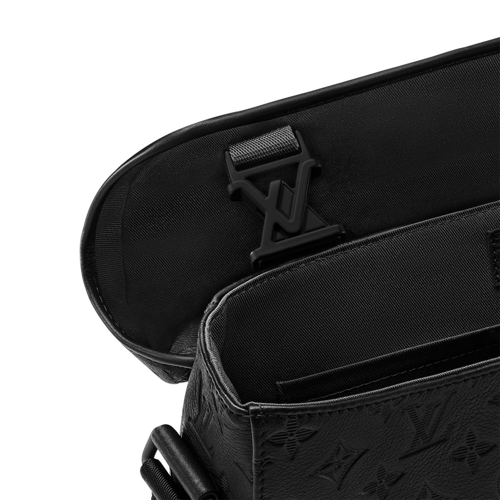 Louis Vuitton Outdoor Messenger – Monogram Empreinte Noir`