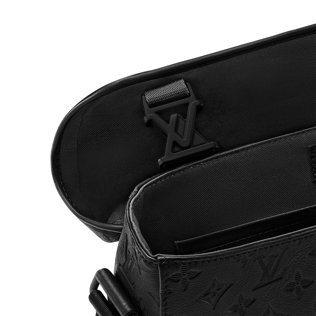Louis Vuitton Outdoor Messenger – Monogram Empreinte Noir`