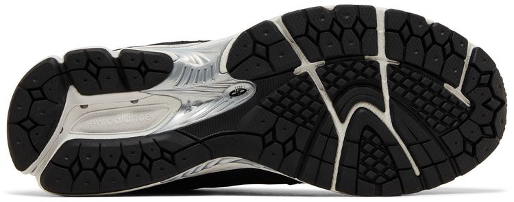 New Balance 1906R Noir et Blanc