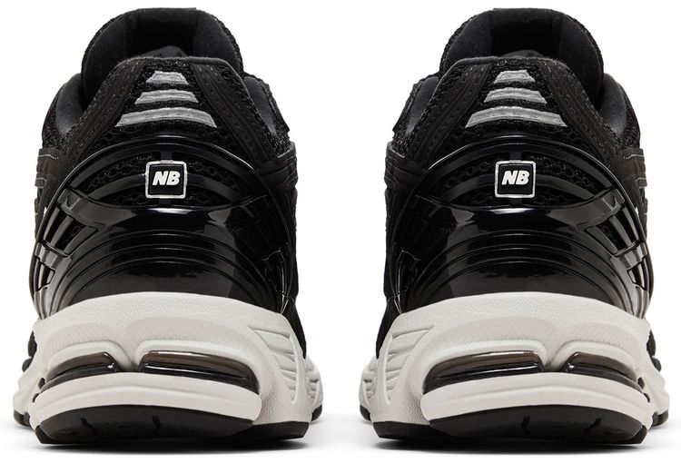 New Balance 1906R Noir et Blanc