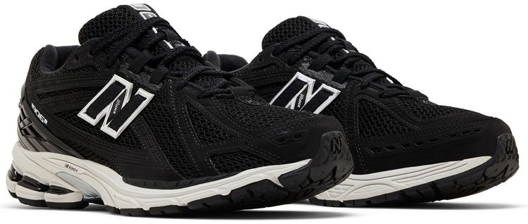 New Balance 1906R Noir et Blanc