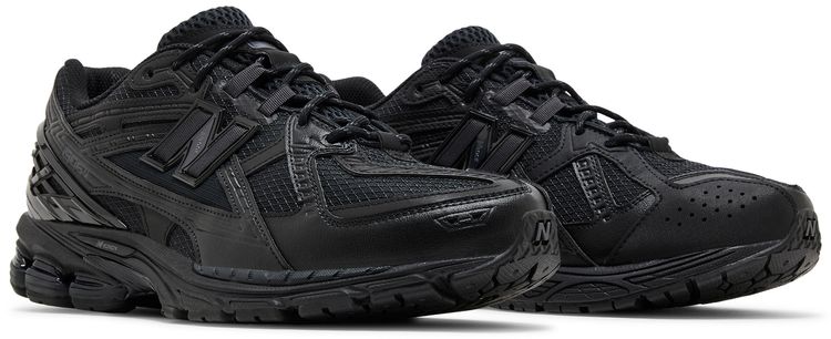 New Balance 1906U Triple Noir