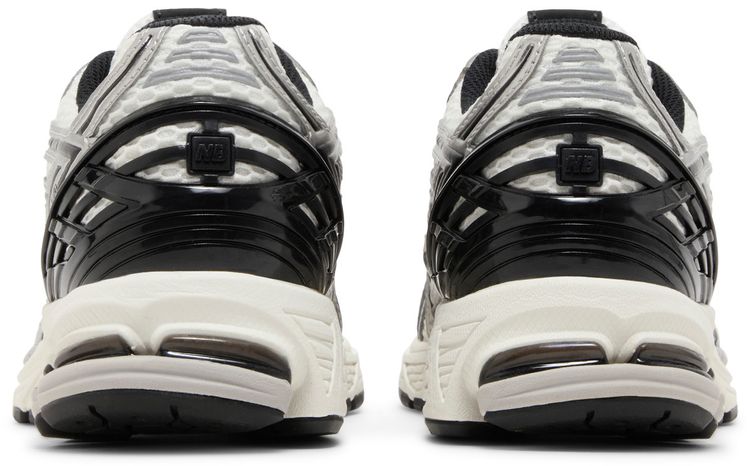 New Balance 1906R Argent Métallisé Noir