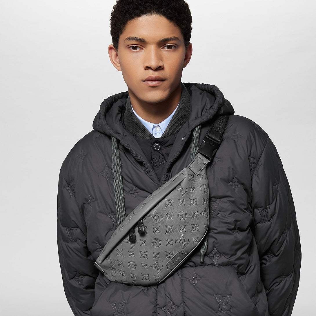 Sac banane Louis Vuitton en cuir Monogram Empreinte gris