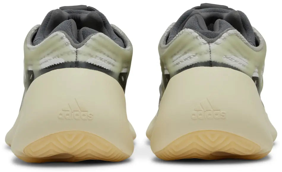 Yeezy 700 V3 Gris