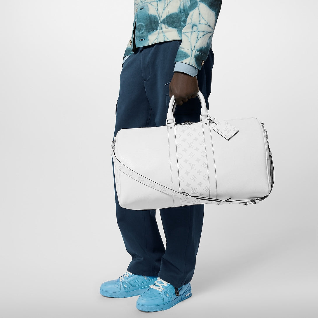 Sac Keepall Bandoulière 50 Louis Vuitton en cuir blanc avec bande centrale Monogram