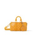 Sac Keepall Bandoulière 25 Louis Vuitton en toile Monogram jaune avec motif chien (collection LV x Animals / Paw)