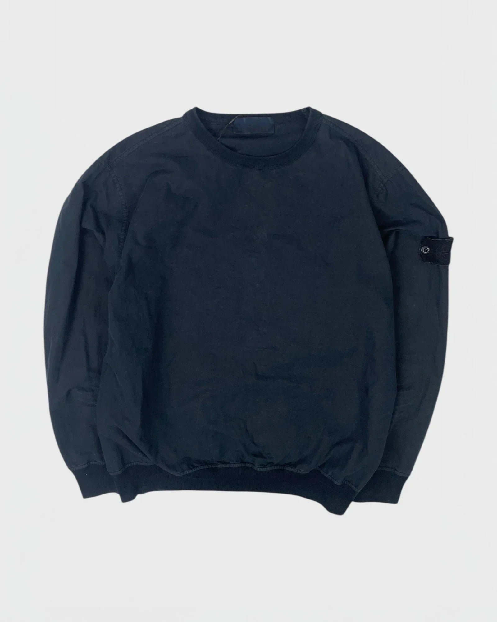 Stone Island attire les fantômes