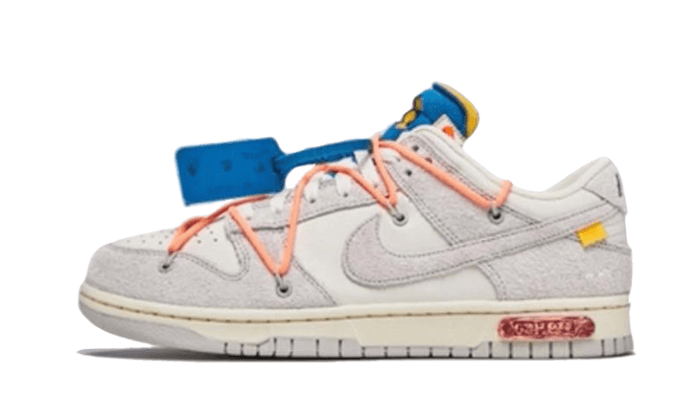 Lot 19 de Nike® x Off-White® Dunk Low