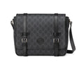 Sac messenger Gucci en toile GG Supreme noire avec finitions en cuir noir